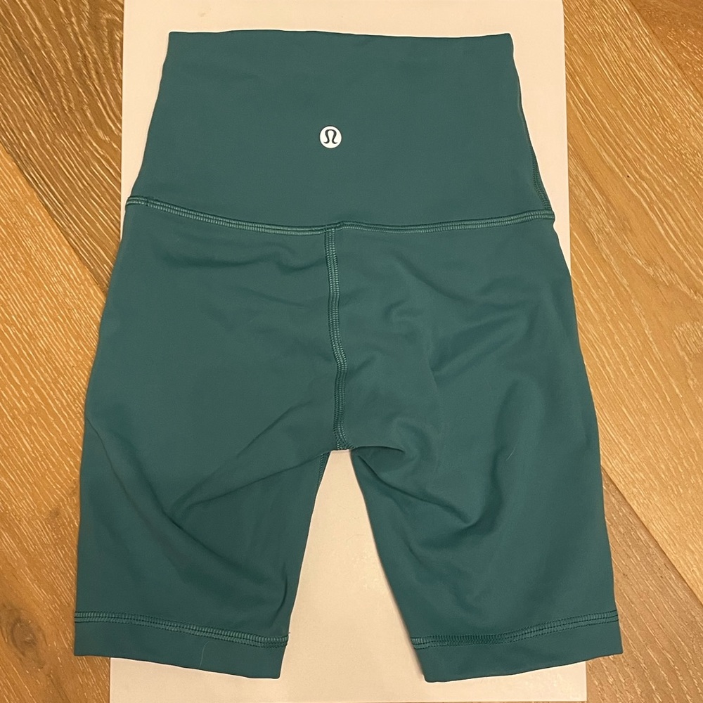 COPY - Excellent cond Lululemon Align shorts